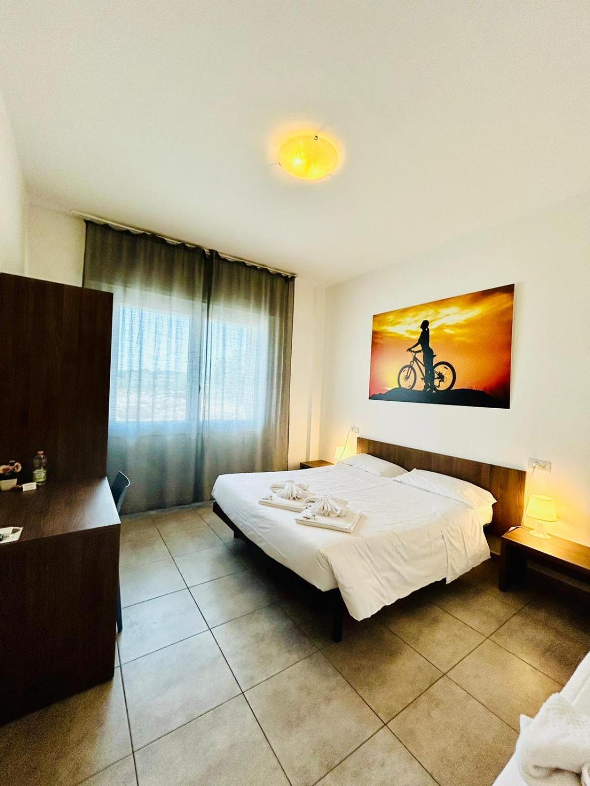 Hotel Bed & Bike Cesena Exterior foto